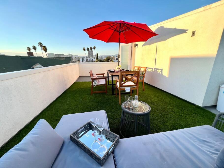 Luxury K-Town Dwelling With Private Rooftop Deck. Los Angeles Exterior photo